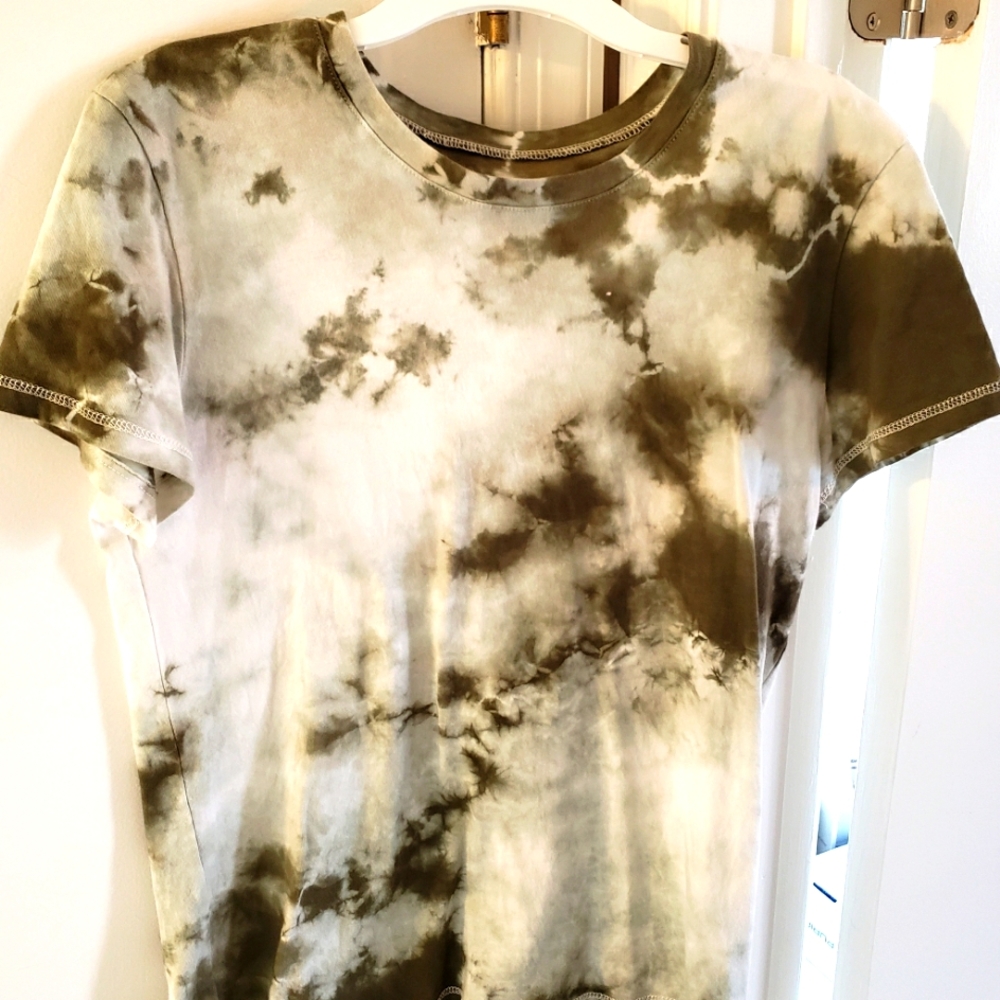 Women Size S. Prince Peter Collection Cotton Tie- Dye Cotton T -Shirt .$15